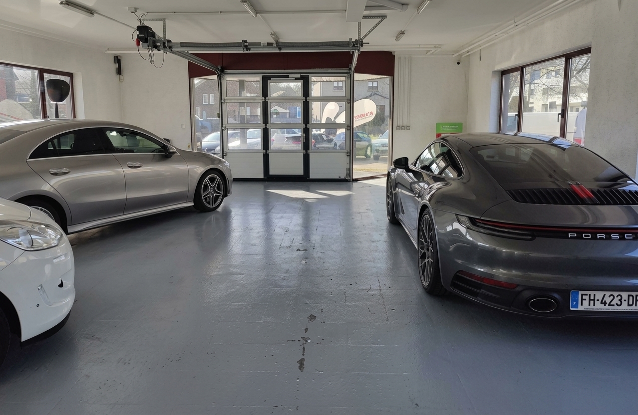 Voitures d'occasion premium dans le showroom Autodirect à Zaventem